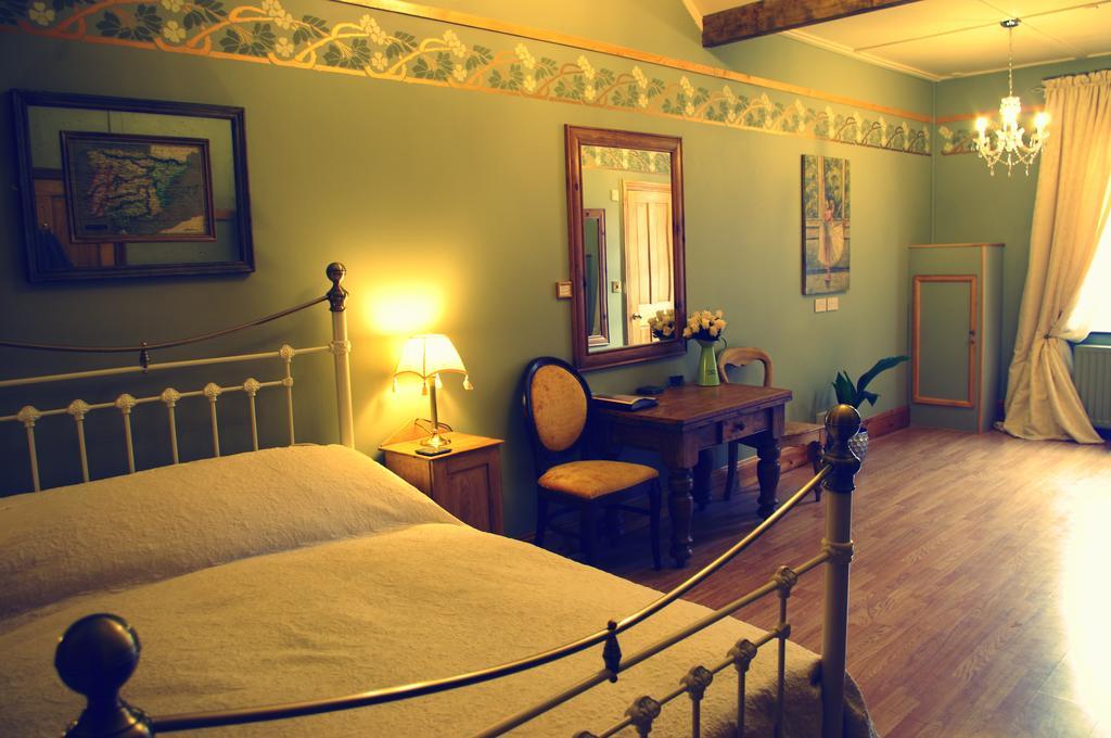 Crown House Suites Галифакс Номер фото